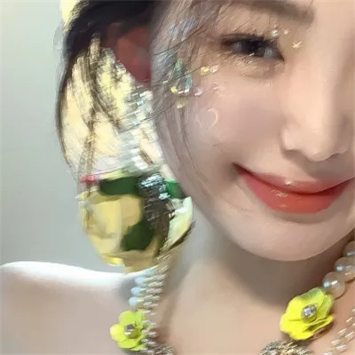 可盐可甜的女生漂亮头像照片