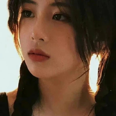 可盐可甜的单人女生头像图片