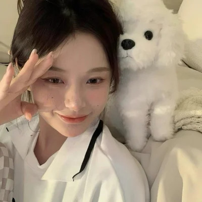 可盐可甜的单人女生头像图片
