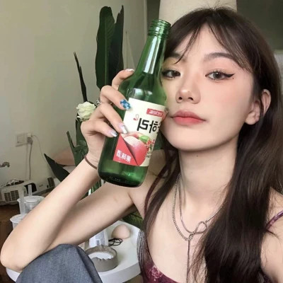 可盐可甜的单人女生头像图片