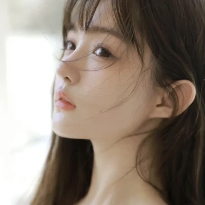 惊艳氛围感女生头像干净简单图片
