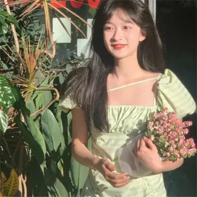 女生干净又耐看的微信头像图片