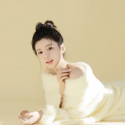 女生干净又耐看的微信头像图片