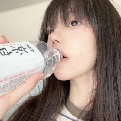 女生2025兔年微信头像图片