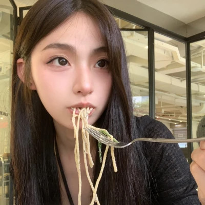 女生2025兔年微信头像图片