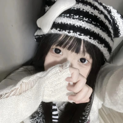 女生2025兔年微信头像图片