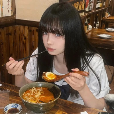 女生2025兔年微信头像图片