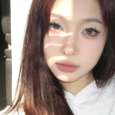 2025年很好看的女生最新版头像