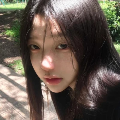 2025年很好看的女生最新版头像