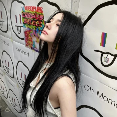 2025年很好看的女生最新版头像