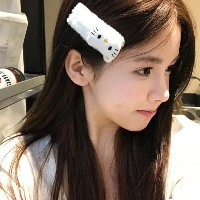 2025年很好看的女生最新版头像