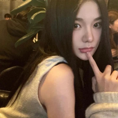 2025年很好看的女生最新版头像