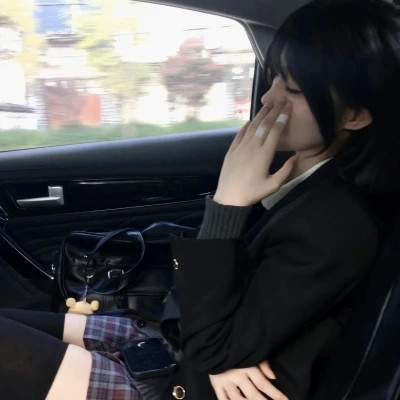 真人女生青春头像图片