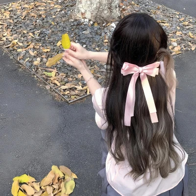 女生不露脸简单头像图片