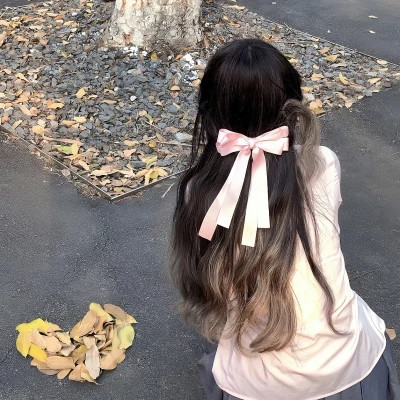 女生不露脸简单头像图片