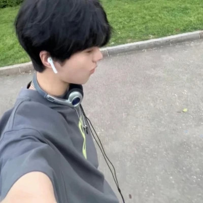 真人男头像图片2025最火爆