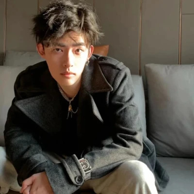 男头帅气2025年