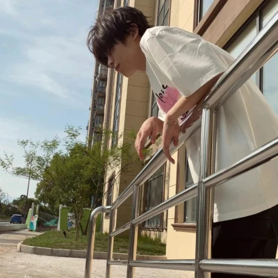 男头真人2025高清图片