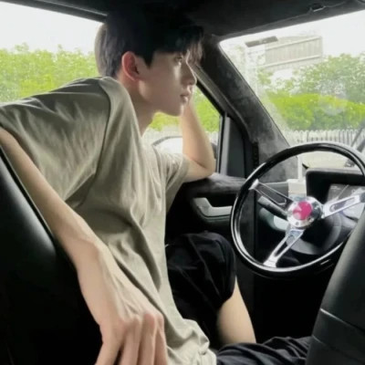 2025新款男头图片
