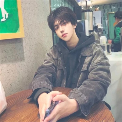 2025流行男头