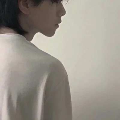 qq男头2025年真人
