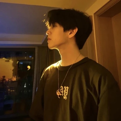 qq男头2025年真人