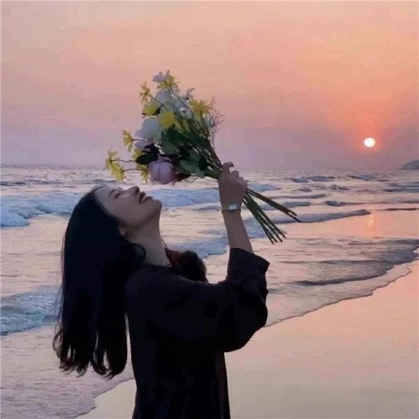 微信好看的手捧花女生头像图片