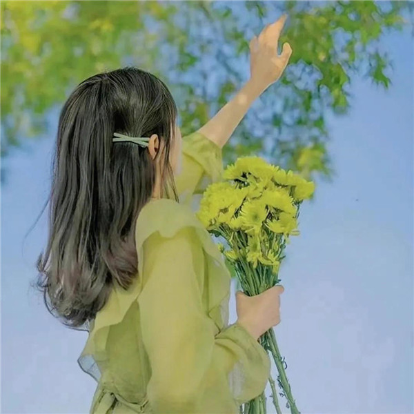 微信好看的手捧花女生头像图片