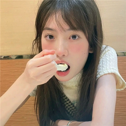 2025年超火真人头像女生高清图片