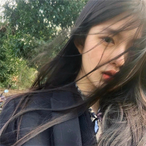 2025年超火真人头像女生高清图片