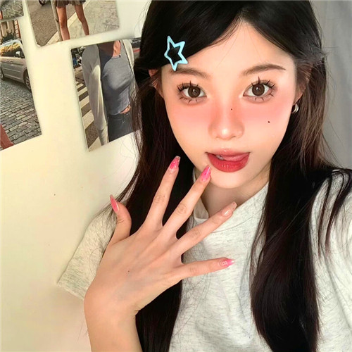 2025年超火真人头像女生高清图片
