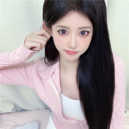 2025年女生真人好看的微信头像