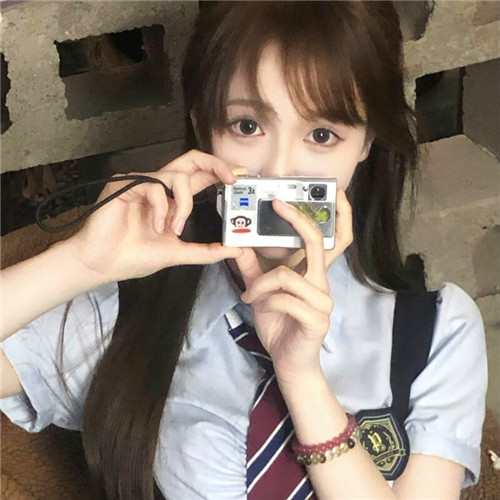 2025年女生真人好看的微信头像