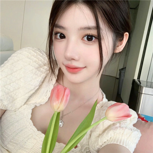 2025年精选女生真人头像图片