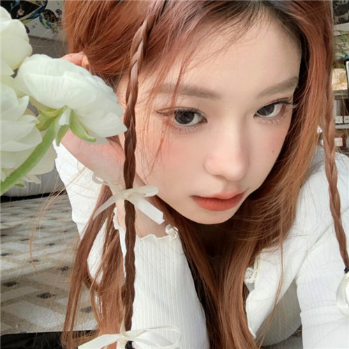 2025微信超火的真人女生头像