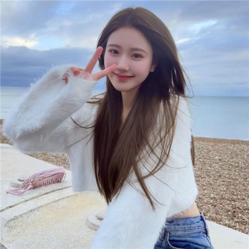 2025微信超火的真人女生头像