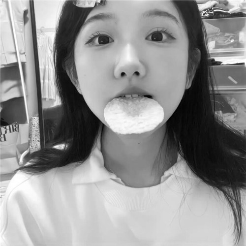 黑白女头像高冷真人2025