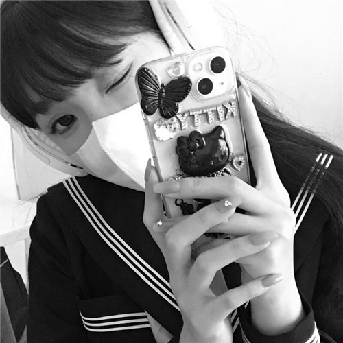 黑白女头像高冷真人2025