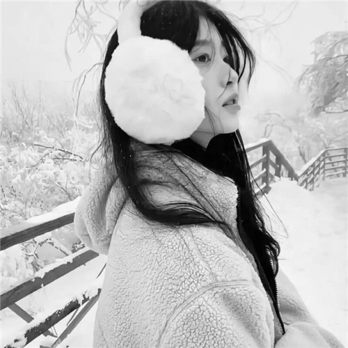黑白头像高级女