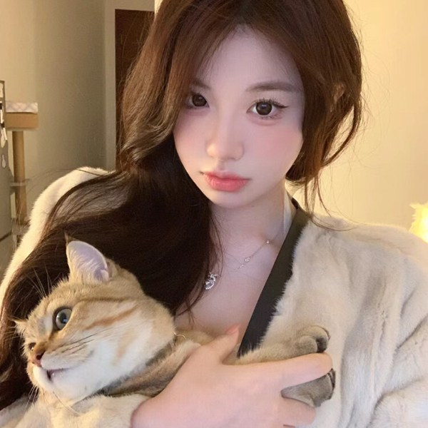 真人图片头像女生高清成熟
