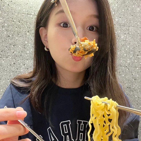 网络清纯女生图片头像真人