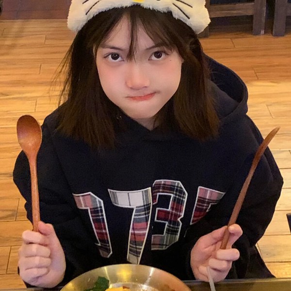 普通女生图片头像真人照片