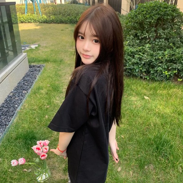 甜美时尚女生图片头像真人
