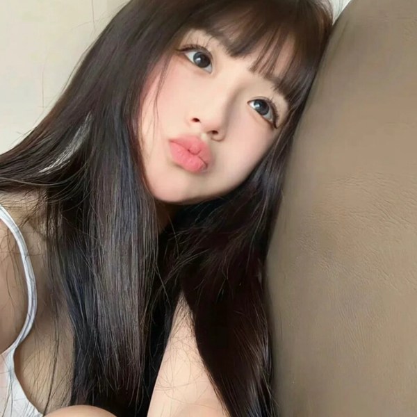 甜美时尚女生图片头像真人