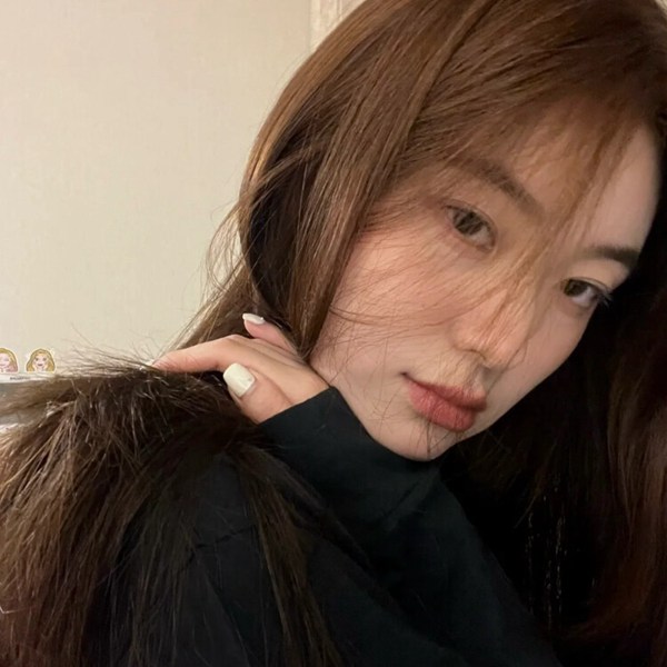 甜美时尚女生图片头像真人
