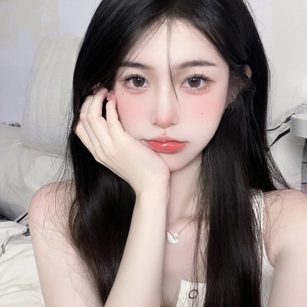 最好看的真人女生图片头像