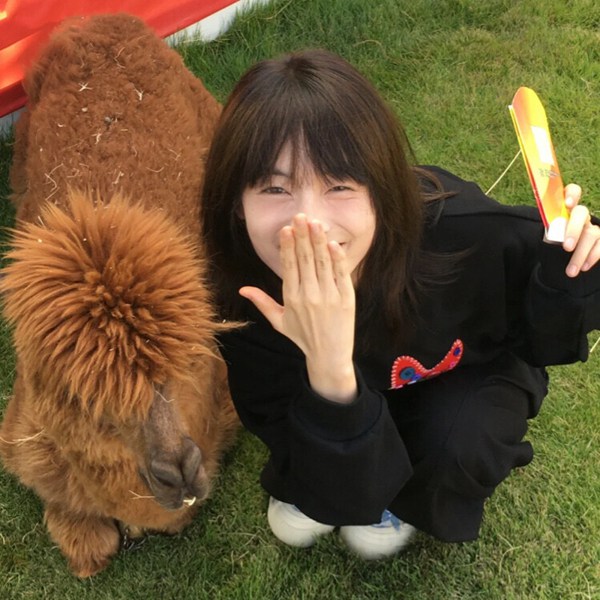 女生朋友圈真人图片头像