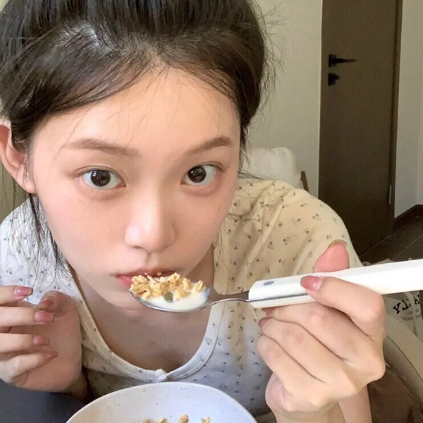 女生真实发型真人图片头像