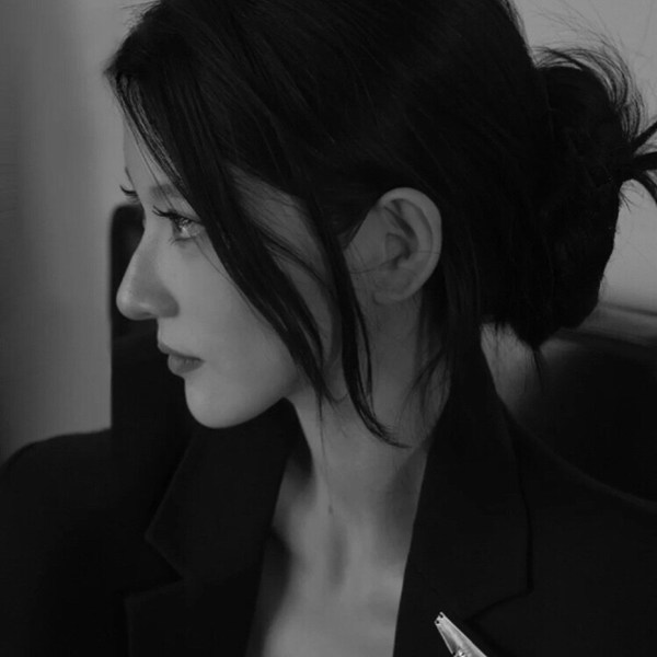 女生真实发型真人图片头像