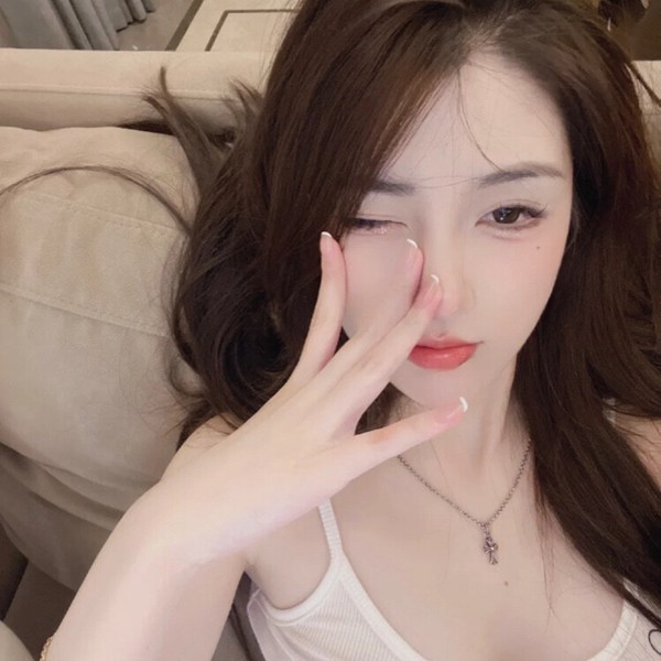 女生好看清纯图片头像真人